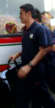 Senamuang with Thailand national football team in 2006