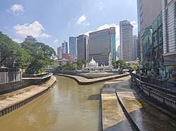 Jamek Mosque at the confluence of the Gombak (left) and Klang rivers. The earliest settlement of Kuala Lumpur developed on the eastern side of the river bank (to the right in this picture).