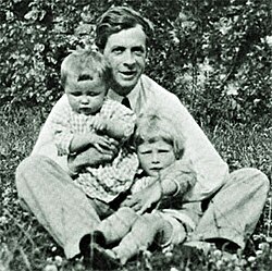 Huxley with his two sons, Anthony and Francis