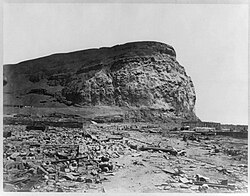 The 1868 earthquake devastated the city, leaving it in ruins under the Morro de Arica.