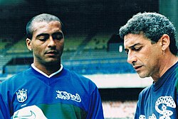 Romário (left) in training with Brazil