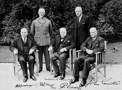 The heads of government of five members of the Commonwealth of Nations at the 1944 Commonwealth Prime Ministers' Conference. From left to right, Mackenzie King (Canada), Jan Smuts (South Africa), Winston Churchill (United Kingdom), Peter Fraser (New Zealand), and John Curtin (Australia).