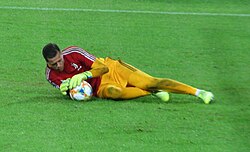 Szczęsny warming up for Juventus in the 2019–20 preseason