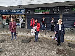 Yvette Cooper campaigning with Tracy Brabin in Pontefract in 2021
