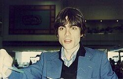 Current Weezer guitarist Brian Bell, pictured in 1997, replaced Jason Cropper while recording the Blue Album.