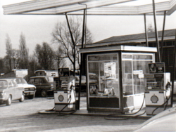 Royal Dutch Shell filling station and garage in Mijnsheerenland, the Netherlands, late-1970s