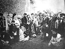 Jews fleeing pogroms, 1882