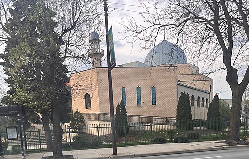 Image of the Masjid al Faatir (mosque) as seen from side view