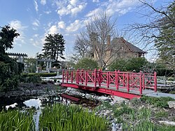Allen Centennial Gardens