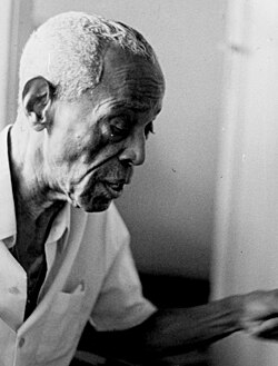 Donga recorded "Pelo Telefone", considered the founding landmark of samba.