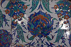 Details of tiles at the Sokullu Mehmed Pasha Mosque in Istanbul (1572), produced during the artistic apogee of Iznik tiles