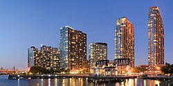 Long Island City, a neighborhood in western Queens