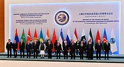 Kassym-Jomart Tokayev, Erdoğan, Xi Jinping, and other leaders at the Shanghai Cooperation Organization summit in Samarkand, 16 September 2022