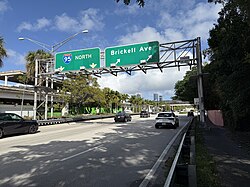 The beginning of northbound I-95 at US 1 in Miami