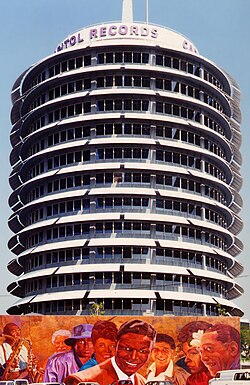 Capitol Records Building in 1991