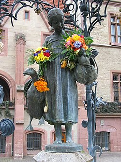 Landmark Gänseliesel fountain at the main market