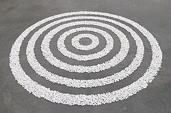 Small White Pebble Circles, Tate Modern, London (1987)