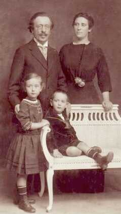 Landau family in 1910