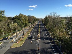 View south along the Daniel Bray Highway and River Road (Route 29 and Route 175) in Ewing