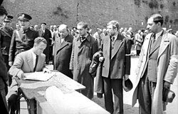 Registration of Jews by Nazis for forced labor, 1941