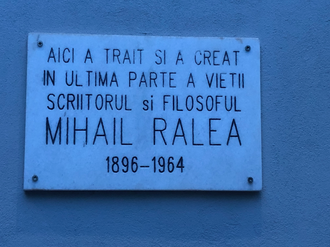 Plaque on the villa where Ralea lived his last years