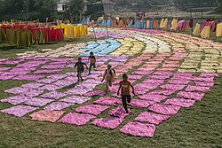 Drying colored cloth