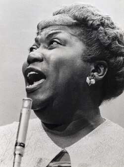 Tharpe performing at the 1964 Helsinki Jazz Festival