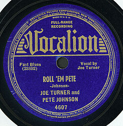 A picture of the 7" single for "Roll 'Em Pete"