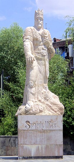 A modern statue of Tigranes in Yerevan