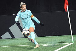 Putellas taking a corner kick for Barcelona in March 2024