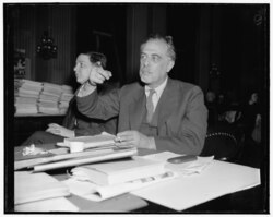 Henry Alsberg testifying before the House Un-American Activities Committee in December 1938