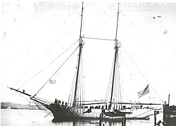 One of the "bummers", as they were known in the Union Navy. Mortar Schooner of Porter's Bombardment fleet, New Orleans, 1862. A crewman between the masts is leaning on the muzzle of the 13-inch (330 mm) seacoast mortar.(Peabody Museum of Salem)