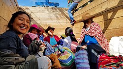Quechua travelers in the Andes