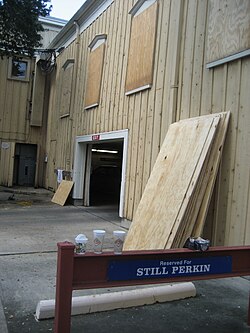 Building being boarded up in Uptown New Orleans, August 28