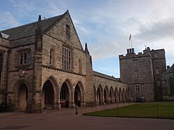 Elphinstone Hall (1930) which replaced the original Great Hall