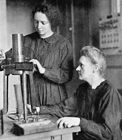 Marie and daughter Irène, 1925