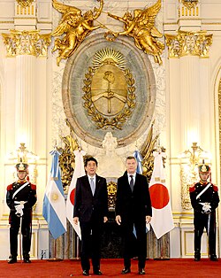 Macri with Japanese prime minister Shinzo Abe at the Casa Rosada in Buenos Aires, November 2016