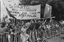 Moluccans in The Hague protesting Indonesia under Suharto's treatment of East Timor, calling for freedom for East Timor, Papua, Aceh and Maluku, 1986