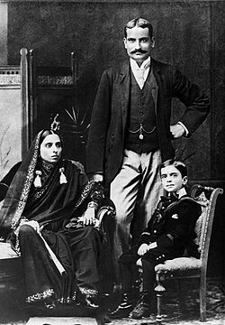 Jawaharlal Nehru as a child with his mother Swarup Rani and father Motilal Nehru, 1894.jpg