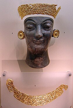 Gold and fire-blackened ivory fragments of a burnt Archaic chryselephantine statue - Delphi Archaeological Museum