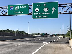 New Jersey Turnpike (I-95) southbound at the Route 33/Route 133 interchange in East Windsor Township