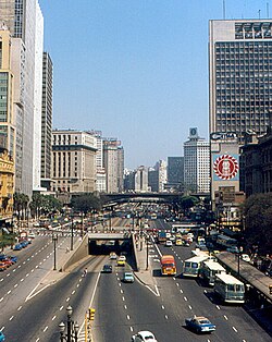 Prestes Maia Avenue in 1974