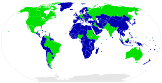 A world map distinguishing countries of the world as federations (green) from unitary states (blue), a work of political science