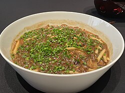 Shasuan Doumian (Sea anemones with Mung Bean noodles)