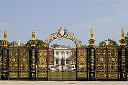 The park gates at Warrington Town Hall