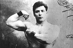 Enrique Ugartechea, a pioneer of professional wrestling in Mexico.