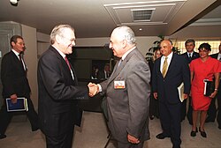 US secretary of defense Donald Rumsfeld and Argentine minister of defense Horacio Jaunarena