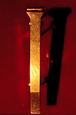 The original Golden spike on display at the Cantor Arts Center at Stanford University
