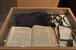 Jewish religious items at the Metropolitan Museum of Monterrey.