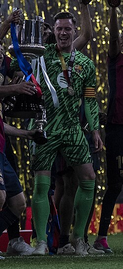 Ter Stegen celebration after winning with Barcelona in the 2025 Copa del Rey final